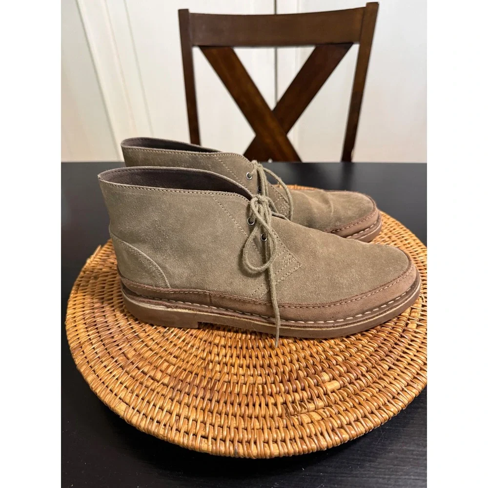 Clarks Mens Desert Boots Olive Suede Leather Chukka 26107698 Size 9M